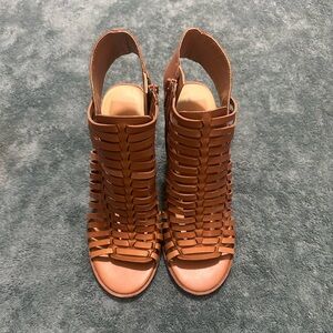 Dolce Vita Chunky Heel Gladiator Sandals 7